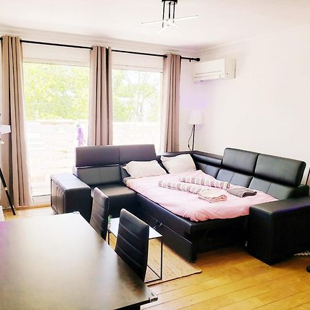 Air-Conditioned Residential Suite From 1 To 6 - Bathtubs In Rooms - Wifi - Kitchen - Laundry - Self-Arrival - Parking Avignon Exterior photo